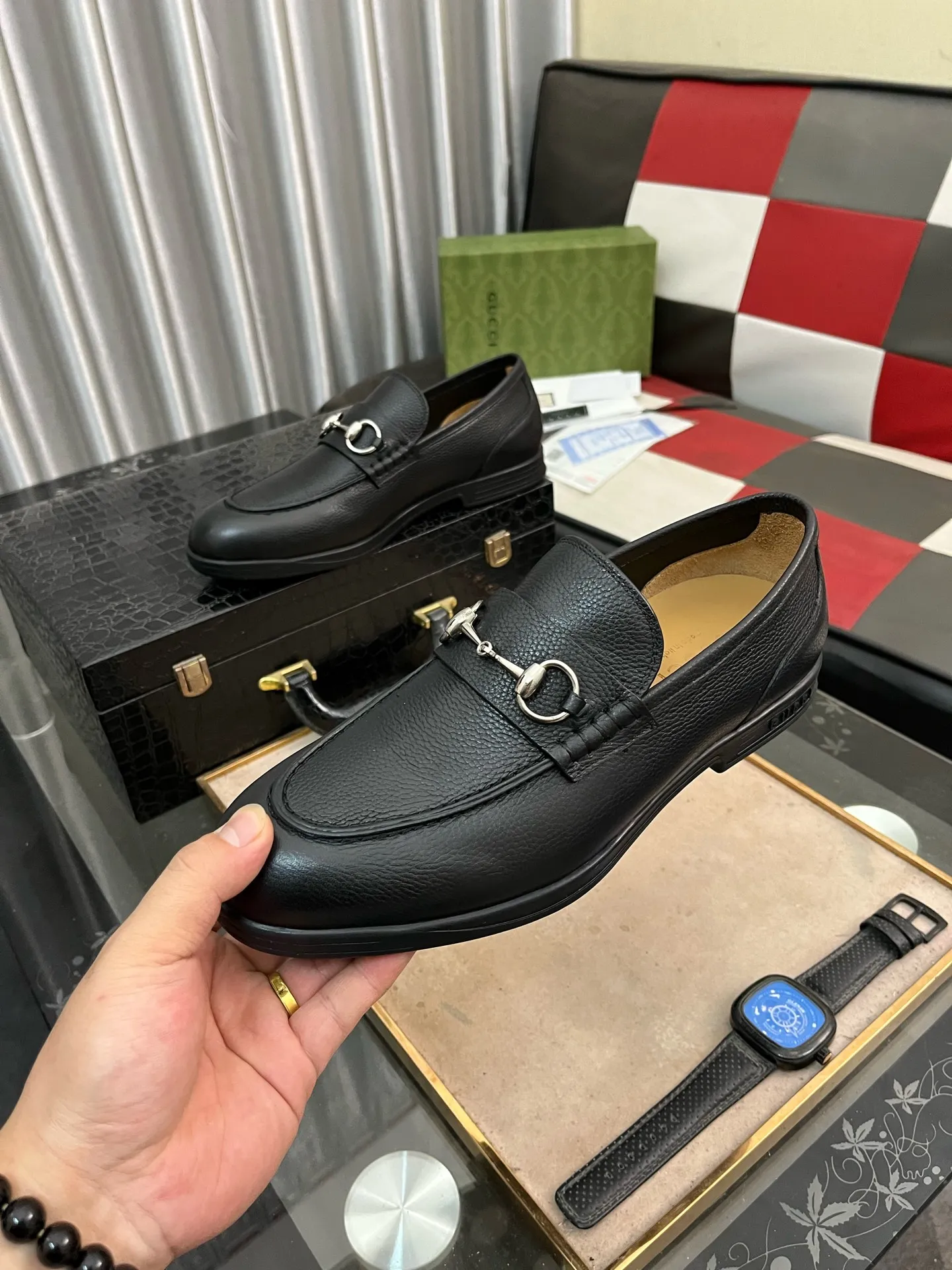 Men's shoes 💰540⌚️⌚️【GUCCi】Original frosted calfskin, water-dyed cowhide lining, original outsole, men's and women's fashion, formal casual leather shoes, slip-on men's and women's shoes series, young fashion, European and American trends, British style, casual matching, comfortable feet, standard code: men's size 38-443️⃣Colors available